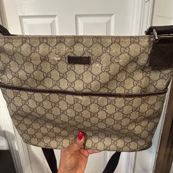 Gucci Supreme Cross Body - Picture 3 of 10